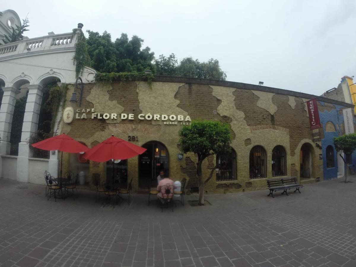 גואדלחארה Hospedaje Tlaquepaque מראה חיצוני תמונה